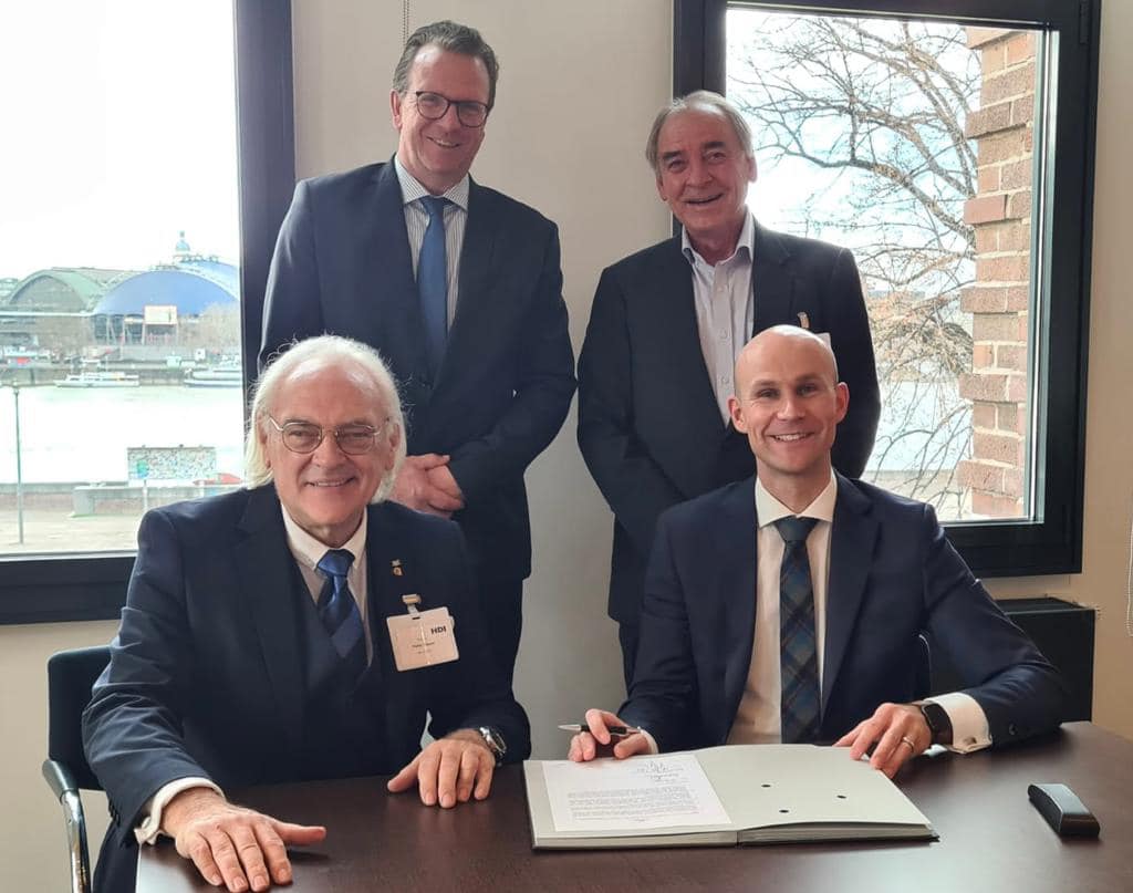 RKK Deutschland und HDI Vertriebs AG rücken näher zusammen und unterstreichen mit einem Premium Vertrag die gute und langjährige Zusammenarbeit.
